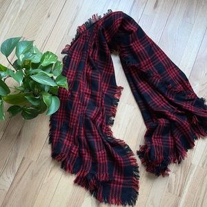 Large black/red scarf